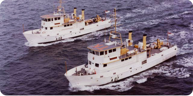 HMNZS Takapu (A07) was a modified Moa class inshore patrol vessel of ...